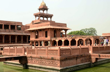 Fatehpur Sikri Fort Tour
